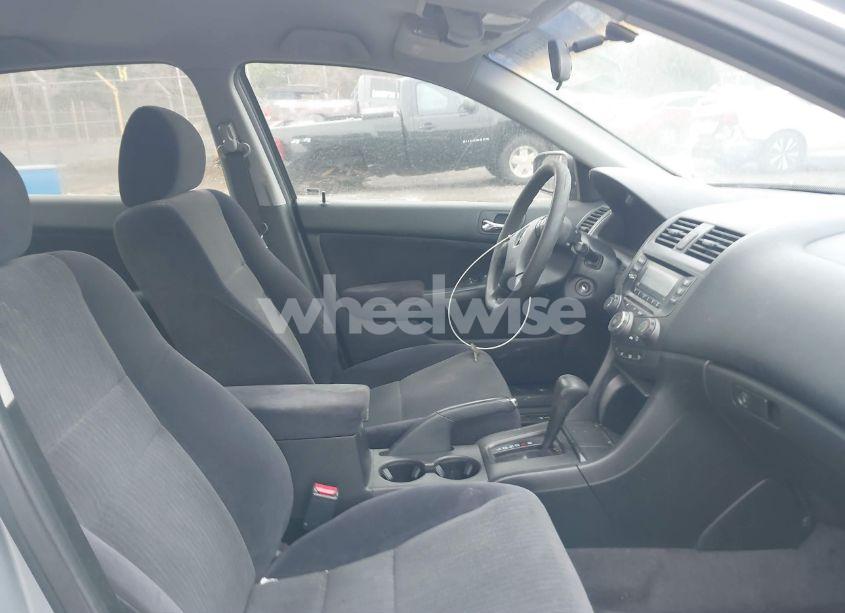 Photo 5 of 2003 Honda Accord 2.4 LX (VIN JHMCM56373C048936)