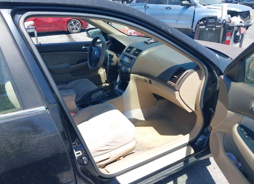 Photo 5 of 2004 Honda Accord 2.4 LX (VIN JHMCM56374C017686)