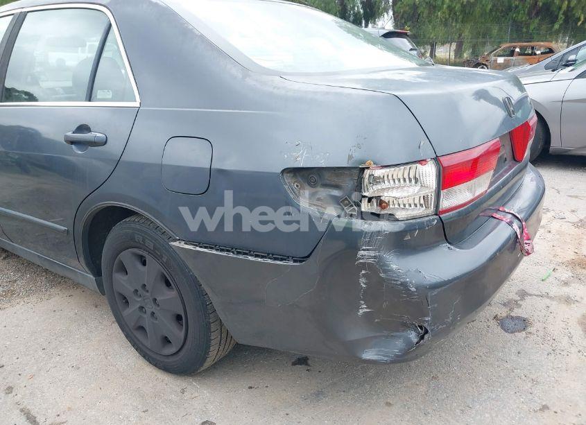 Photo 13 of 2004 Honda Accord 2.4 LX (VIN JHMCM56374C019762)