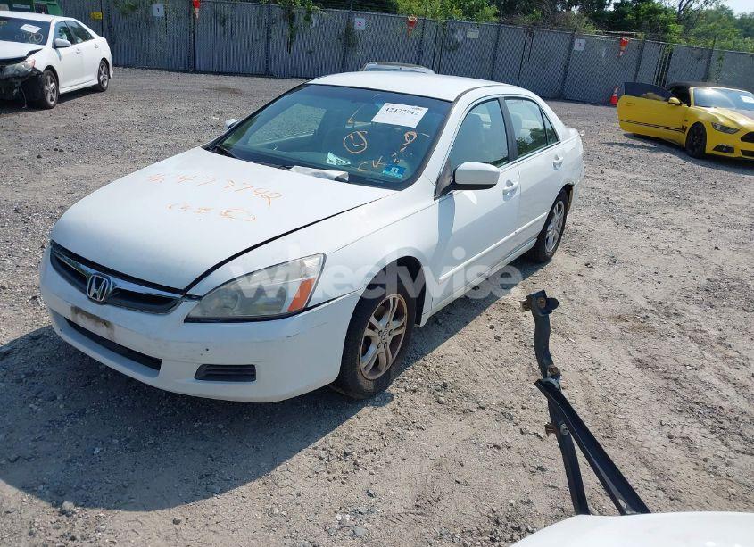 Photo 2 of 2007 Honda Accord 2.4 SE (VIN JHMCM56377C012394)