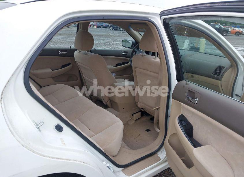 Photo 8 of 2007 Honda Accord 2.4 SE (VIN JHMCM56377C012394)