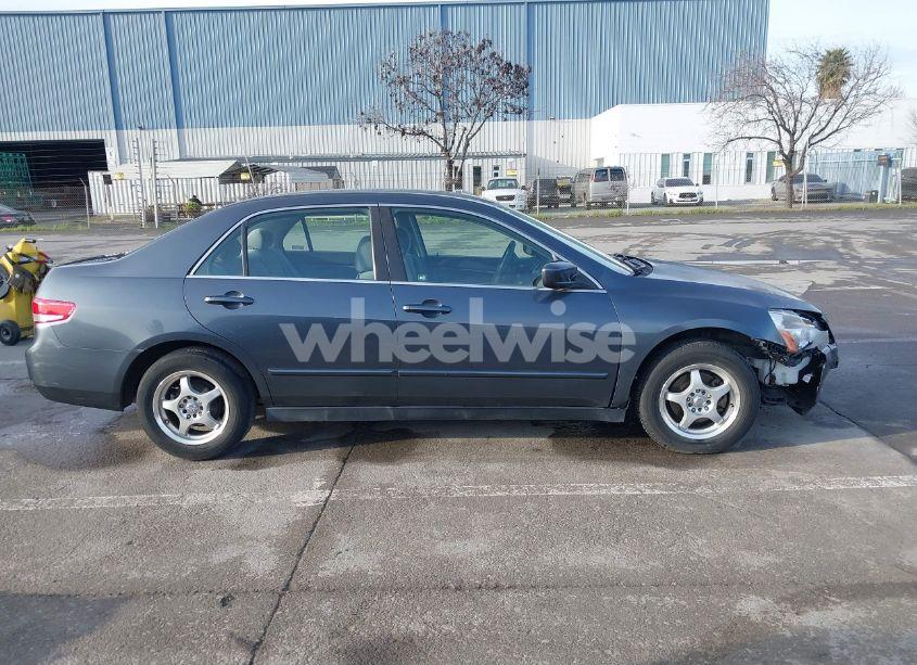 Photo 14 of 2004 Honda Accord 2.4 LX (VIN JHMCM56384C019186)