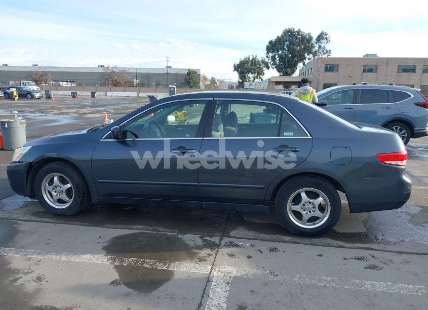 Photo 15 of 2004 Honda Accord 2.4 LX (VIN JHMCM56384C019186)
