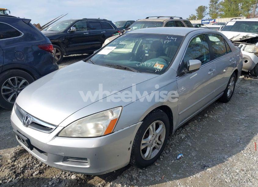 Photo 5 of 2007 Honda Accord 2.4 SE (VIN JHMCM56387C019578)