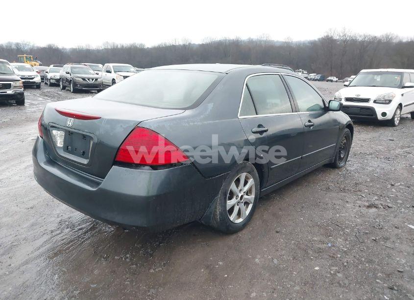 Photo 4 of 2007 Honda Accord 2.4 SE (VIN JHMCM56387C021976)