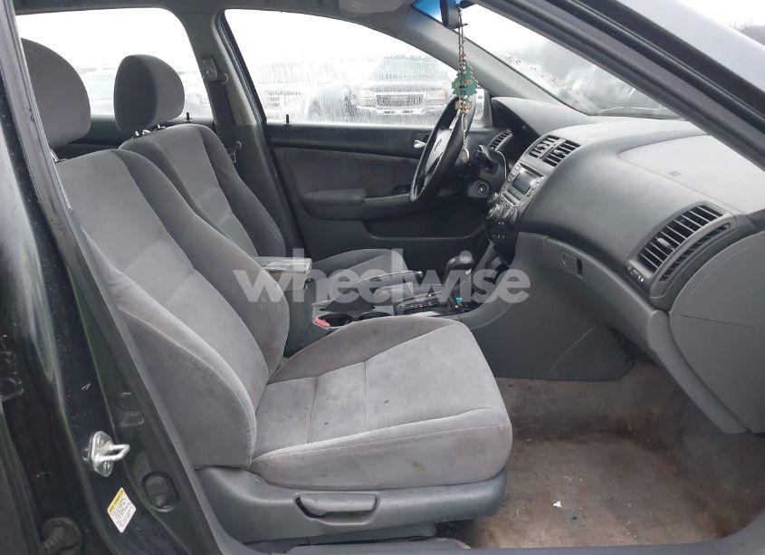 Photo 5 of 2007 Honda Accord 2.4 SE (VIN JHMCM56387C021976)