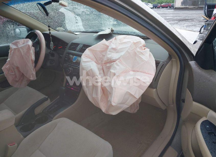 Photo 5 of 2003 Honda Accord 2.4 LX (VIN JHMCM56393C000659)