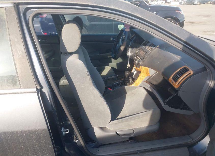 Photo 4 of 2003 Honda Accord 2.4 LX (VIN JHMCM56393C003528)