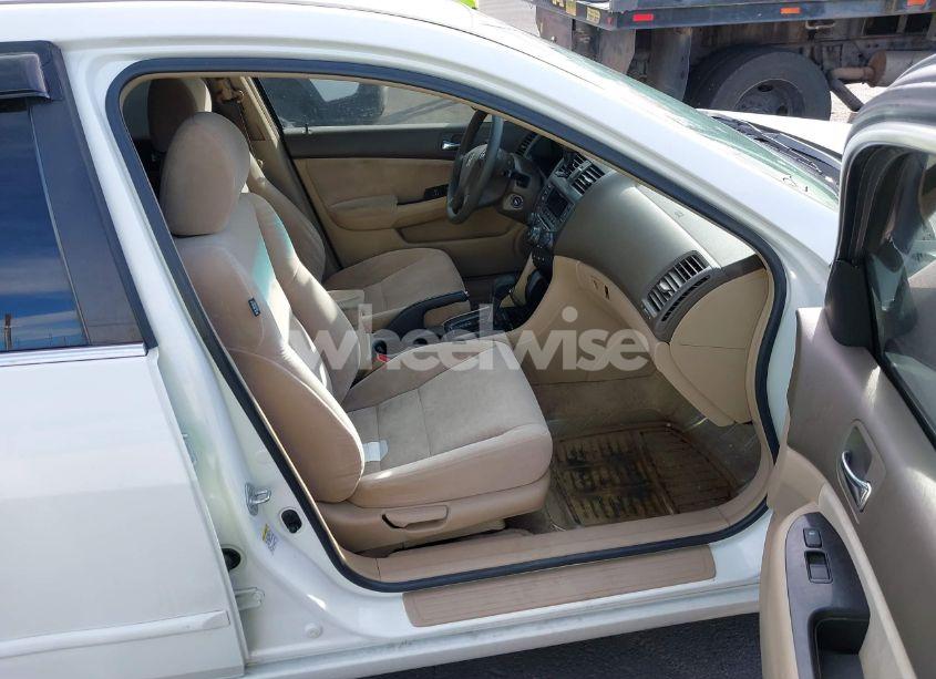 Photo 5 of 2007 Honda Accord 2.4 SE (VIN JHMCM56397C009772)