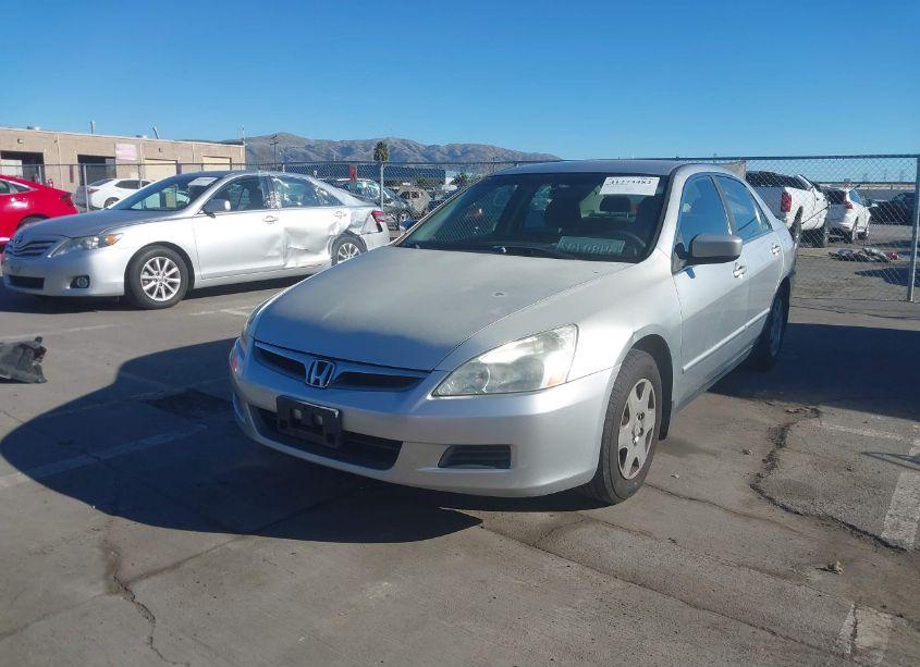 Photo 2 of 2007 Honda Accord 2.4 LX (VIN JHMCM56417C000864)