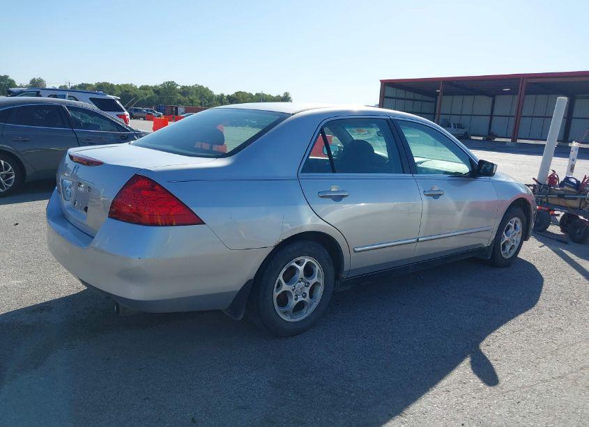 Photo 4 of 2006 Honda Accord 2.4 LX (VIN JHMCM56426C006428)