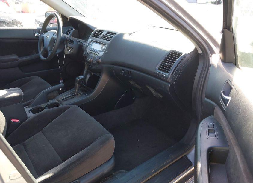 Photo 5 of 2006 Honda Accord 2.4 LX (VIN JHMCM56426C006428)