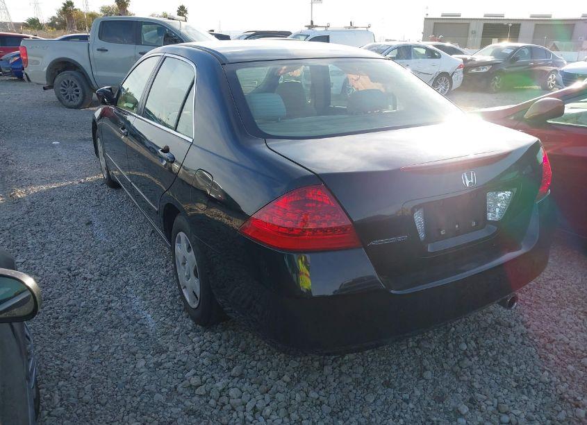 Photo 3 of 2006 Honda Accord 2.4 LX (VIN JHMCM56496C011514)