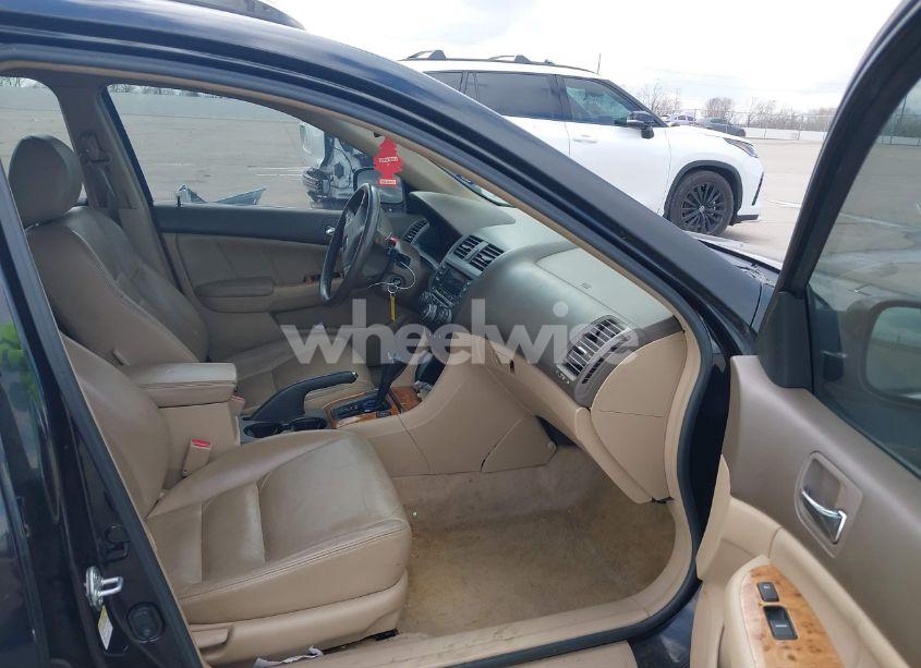 Photo 5 of 2003 Honda Accord 2.4 EX (VIN JHMCM56603C074689)