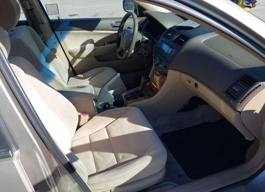 Photo 5 of 2003 Honda Accord 2.4 EX (VIN JHMCM56623C061734)