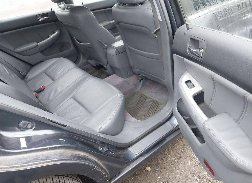 Photo 8 of 2003 Honda Accord 2.4 EX (VIN JHMCM56633C063508)