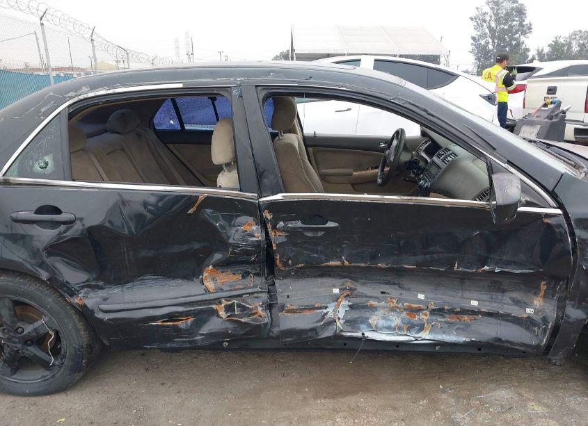 Photo 6 of 2003 Honda Accord 2.4 EX (VIN JHMCM56643C043901)