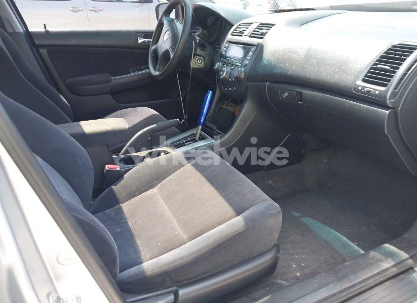 Photo 5 of 2003 Honda Accord 2.4 EX (VIN JHMCM56643C053327)