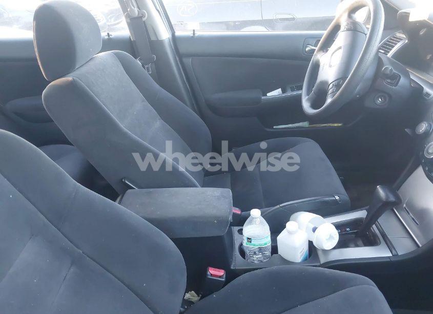 Photo 5 of 2003 Honda Accord 2.4 EX (VIN JHMCM56663C067939)