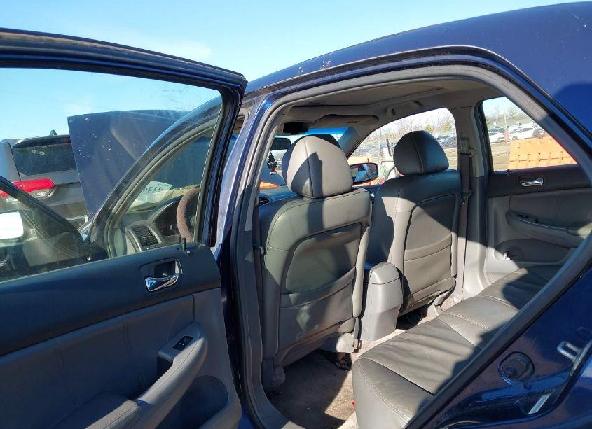 Photo 8 of 2003 Honda Accord EX (VIN JHMCM56673C034013)