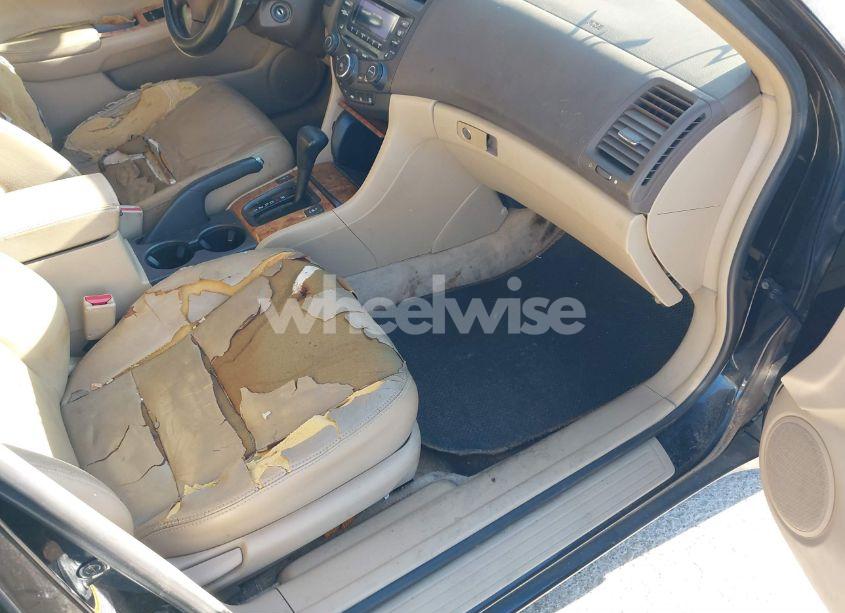 Photo 5 of 2003 Honda Accord 2.4 EX (VIN JHMCM56673C072096)