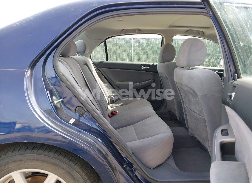 Photo 8 of 2004 Honda Accord 2.4 EX (VIN JHMCM56704C005799)