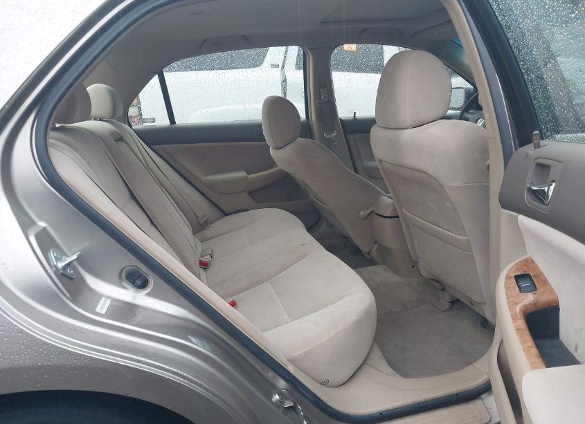 Photo 8 of 2004 Honda Accord 2.4 EX (VIN JHMCM56724C005349)