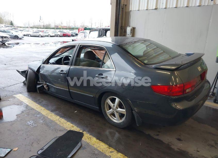 Photo 3 of 2005 Honda Accord EX (VIN JHMCM56755C007601)