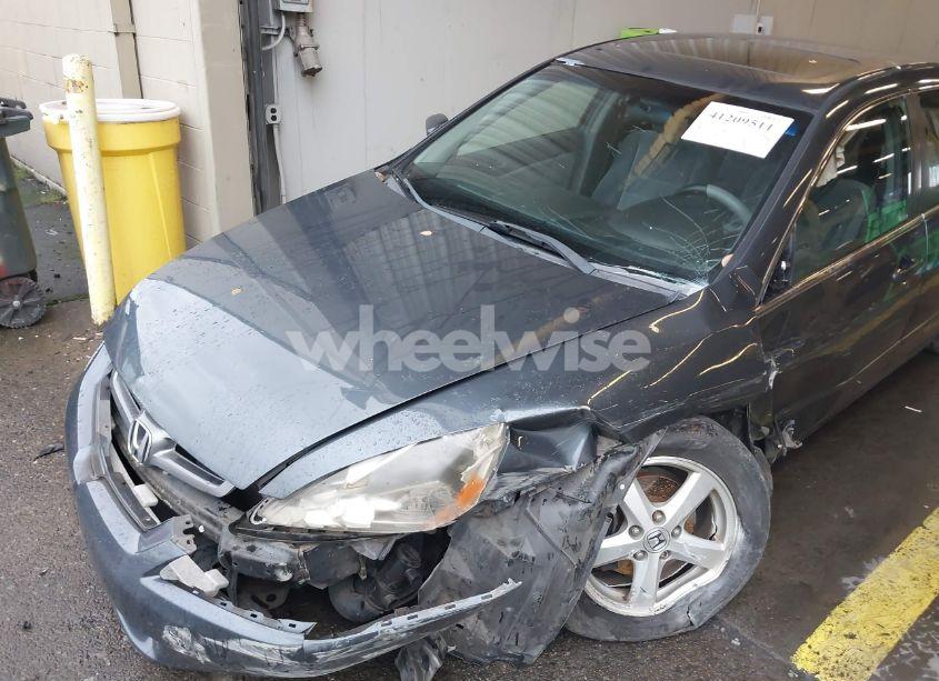 Photo 6 of 2005 Honda Accord EX (VIN JHMCM56755C007601)