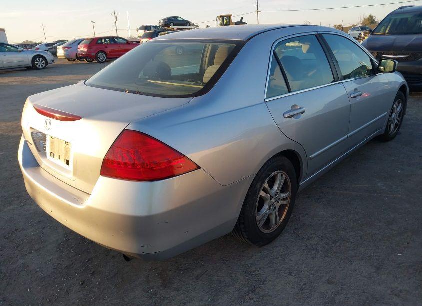 Photo 4 of 2006 Honda Accord 2.4 EX (VIN JHMCM56796C007022)