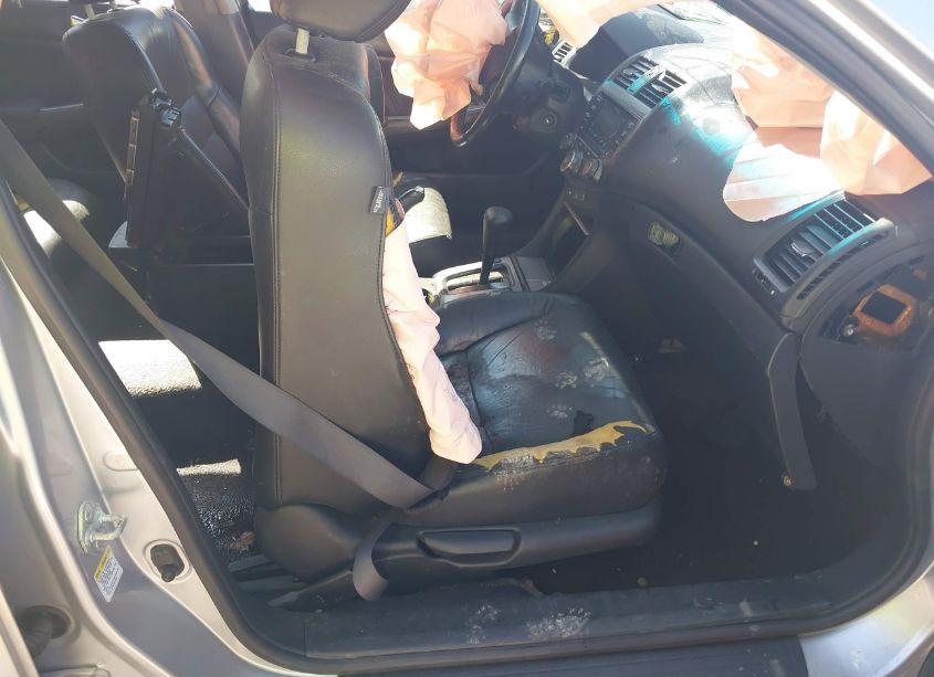 Photo 5 of 2004 Honda Accord 2.4 EX (VIN JHMCM56804C009814)