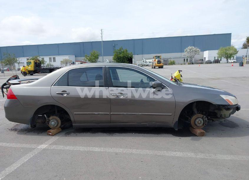 Photo 14 of 2006 Honda Accord 2.4 EX (VIN JHMCM56806C002669)