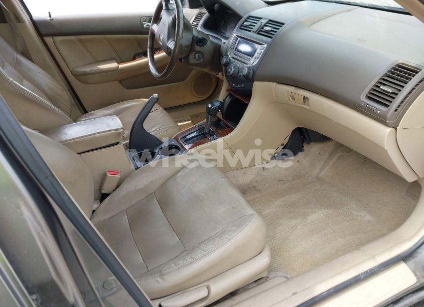 Photo 5 of 2006 Honda Accord 2.4 EX (VIN JHMCM56806C002669)