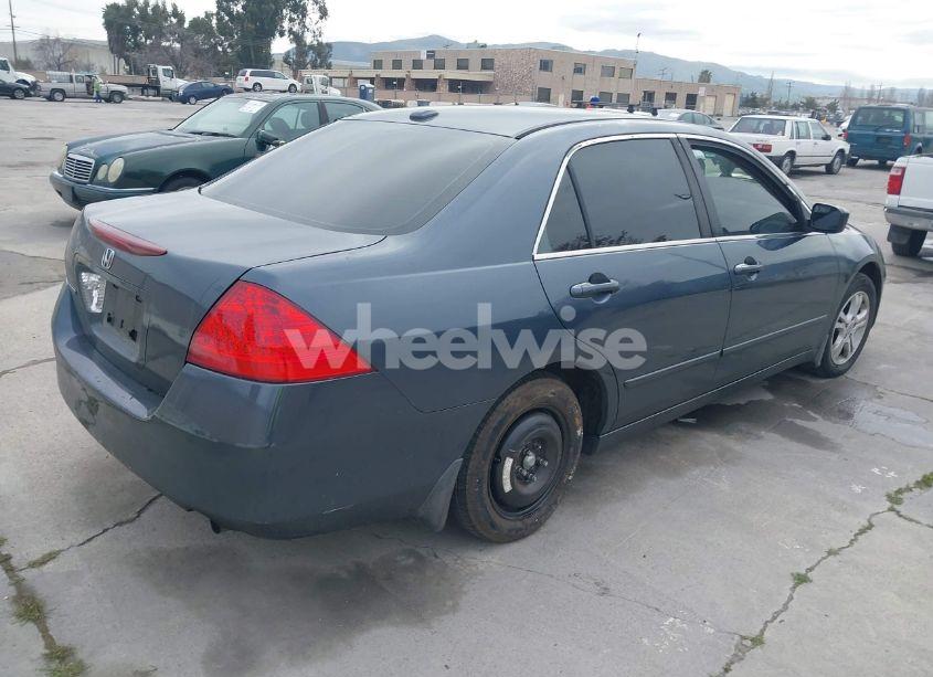 Photo 4 of 2006 Honda Accord 2.4 EX (VIN JHMCM56826C004066)