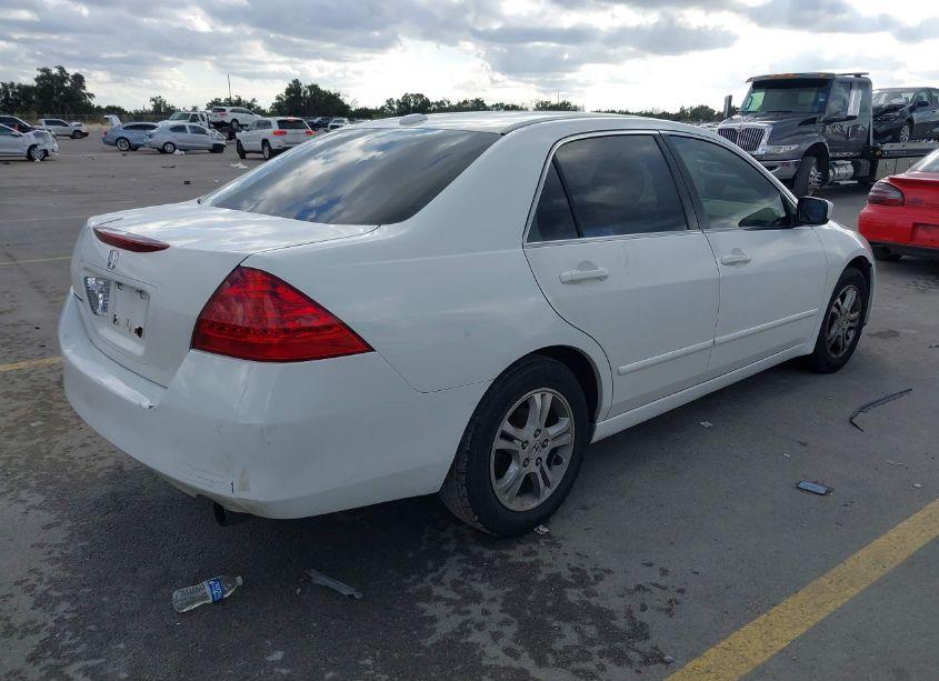 Photo 4 of 2006 Honda Accord 2.4 EX (VIN JHMCM56836C003668)