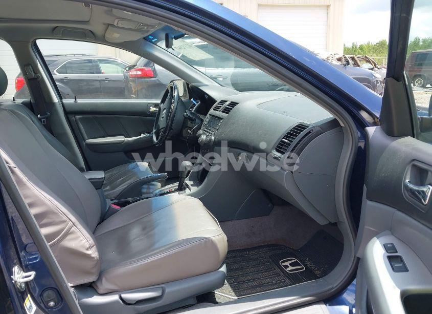 Photo 5 of 2004 Honda Accord 2.4 EX (VIN JHMCM56874C037478)