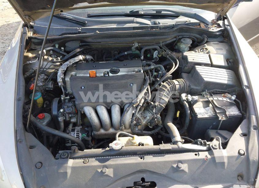 Photo 10 of 2004 Honda Accord 2.4 EX (VIN JHMCM56884C007695)