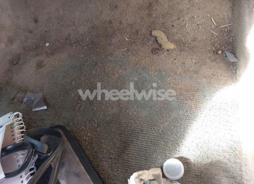 Photo 13 of 2004 Honda Accord 2.4 EX (VIN JHMCM56884C007695)