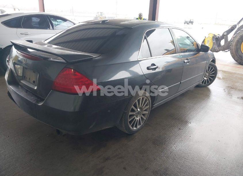 Photo 4 of 2006 Honda Accord 2.4 EX (VIN JHMCM56886C009496)