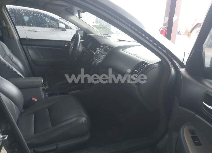 Photo 5 of 2006 Honda Accord 2.4 EX (VIN JHMCM56886C009496)