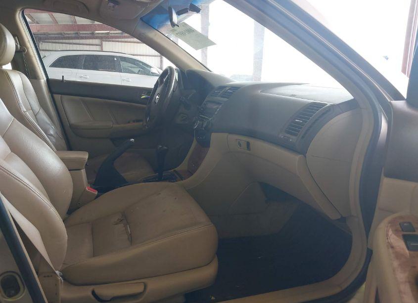Photo 5 of 2004 Honda Accord 2.4 EX (VIN JHMCM56894C011951)