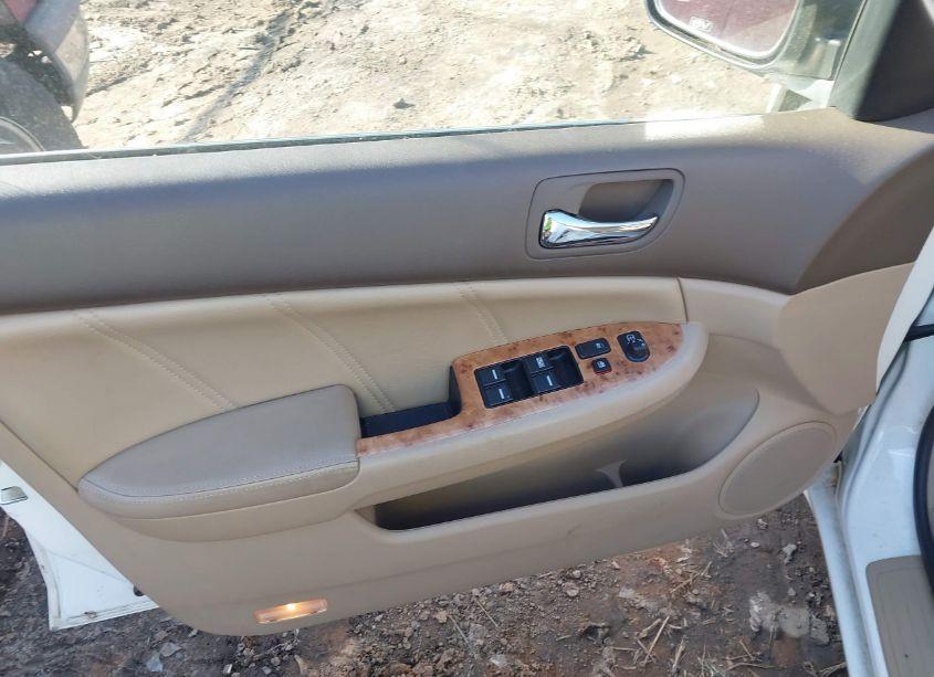 Photo 14 of 2005 Honda Accord HYBRID IMA (VIN JHMCN364X5C009111)