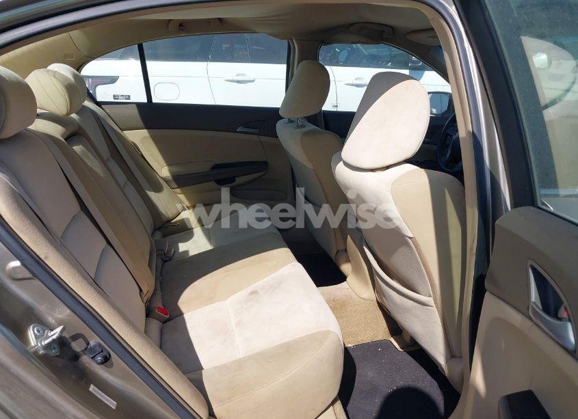 Photo 8 of 2009 Honda Accord 2.4 LX (VIN JHMCP26309C000709)