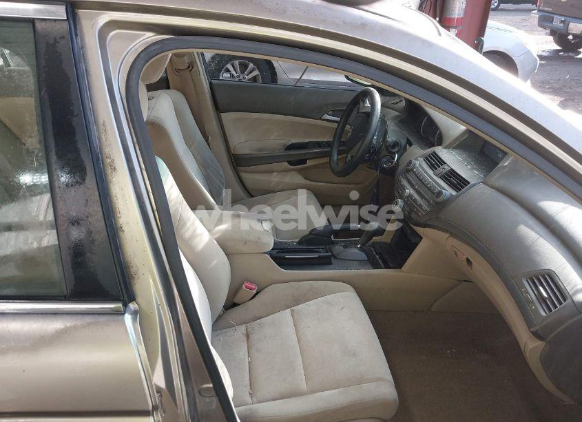 Photo 5 of 2009 Honda Accord 2.4 LX (VIN JHMCP26309C012696)