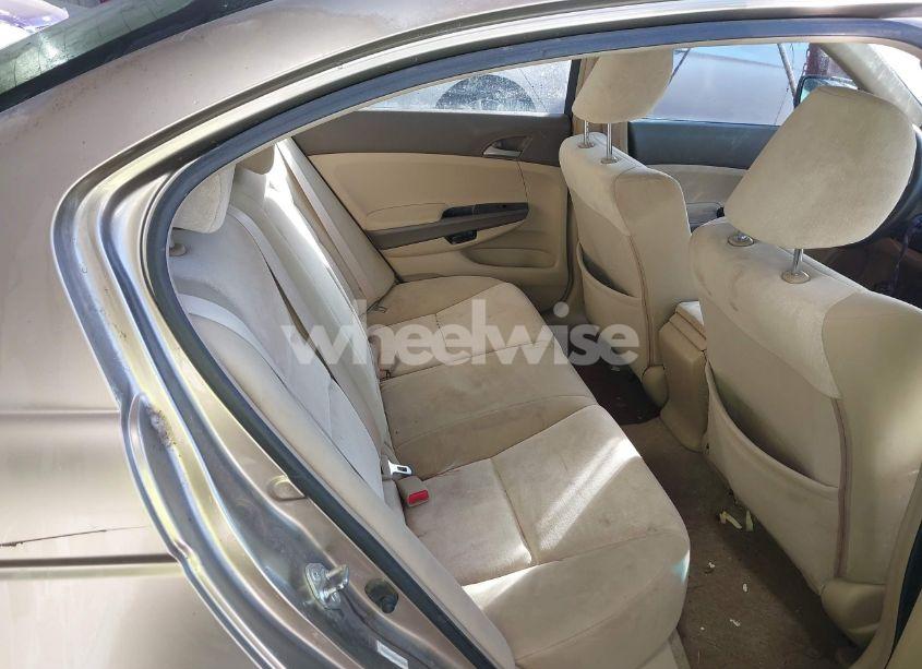 Photo 8 of 2009 Honda Accord 2.4 LX (VIN JHMCP26309C012696)