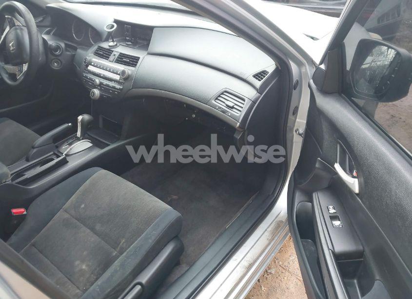 Photo 5 of 2008 Honda Accord 2.4 LX (VIN JHMCP26318C027576)