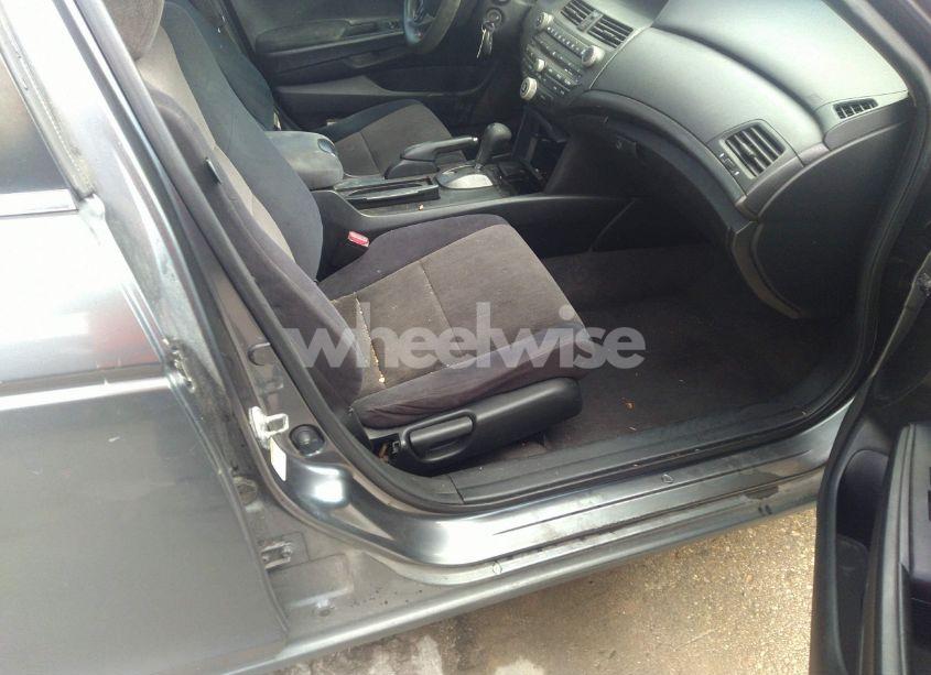 Photo 5 of 2008 Honda Accord 2.4 LX (VIN JHMCP26328C055709)