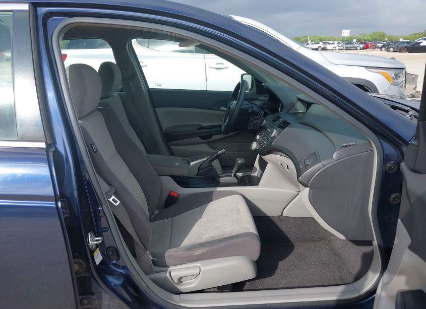 Photo 5 of 2008 Honda Accord 2.4 LX (VIN JHMCP26328C073109)