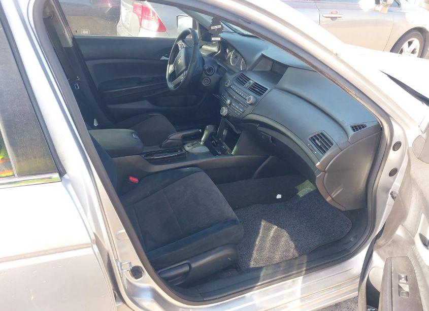 Photo 5 of 2008 Honda Accord 2.4 LX (VIN JHMCP26338C061583)