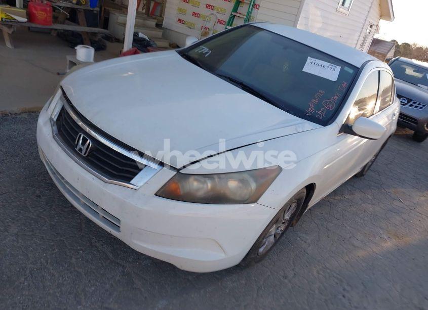 Photo 2 of 2008 Honda Accord 2.4 LX (VIN JHMCP26338C061728)